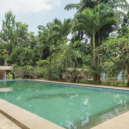 Reddoorz Plus At Hotel Negeri Baru Lodaya Puncak Богор Экстерьер фото