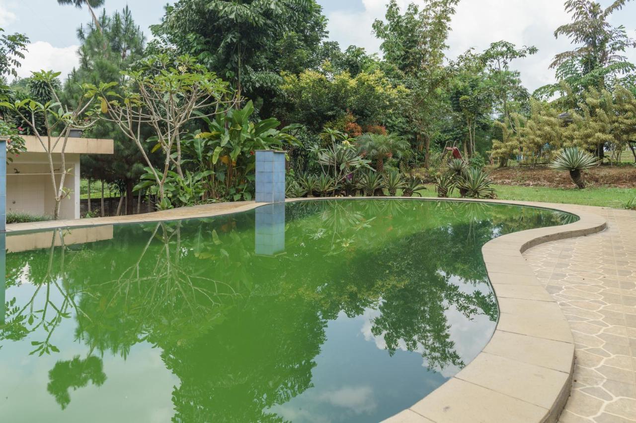 Reddoorz Plus At Hotel Negeri Baru Lodaya Puncak Богор Экстерьер фото